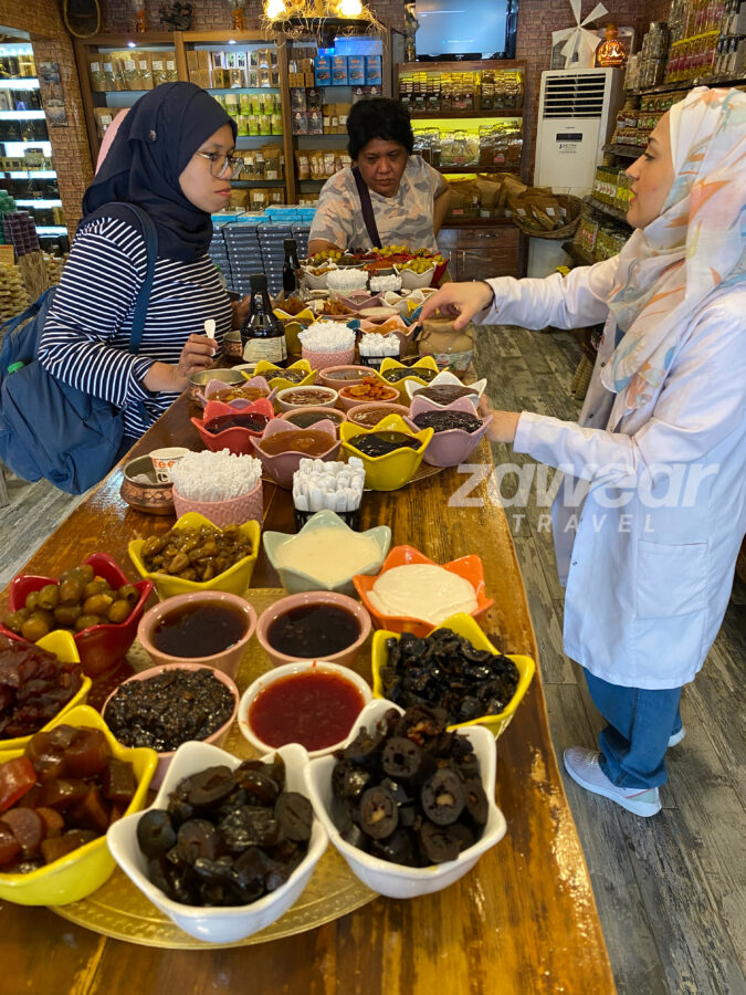 SYADHA & RAKAN-RAKAN